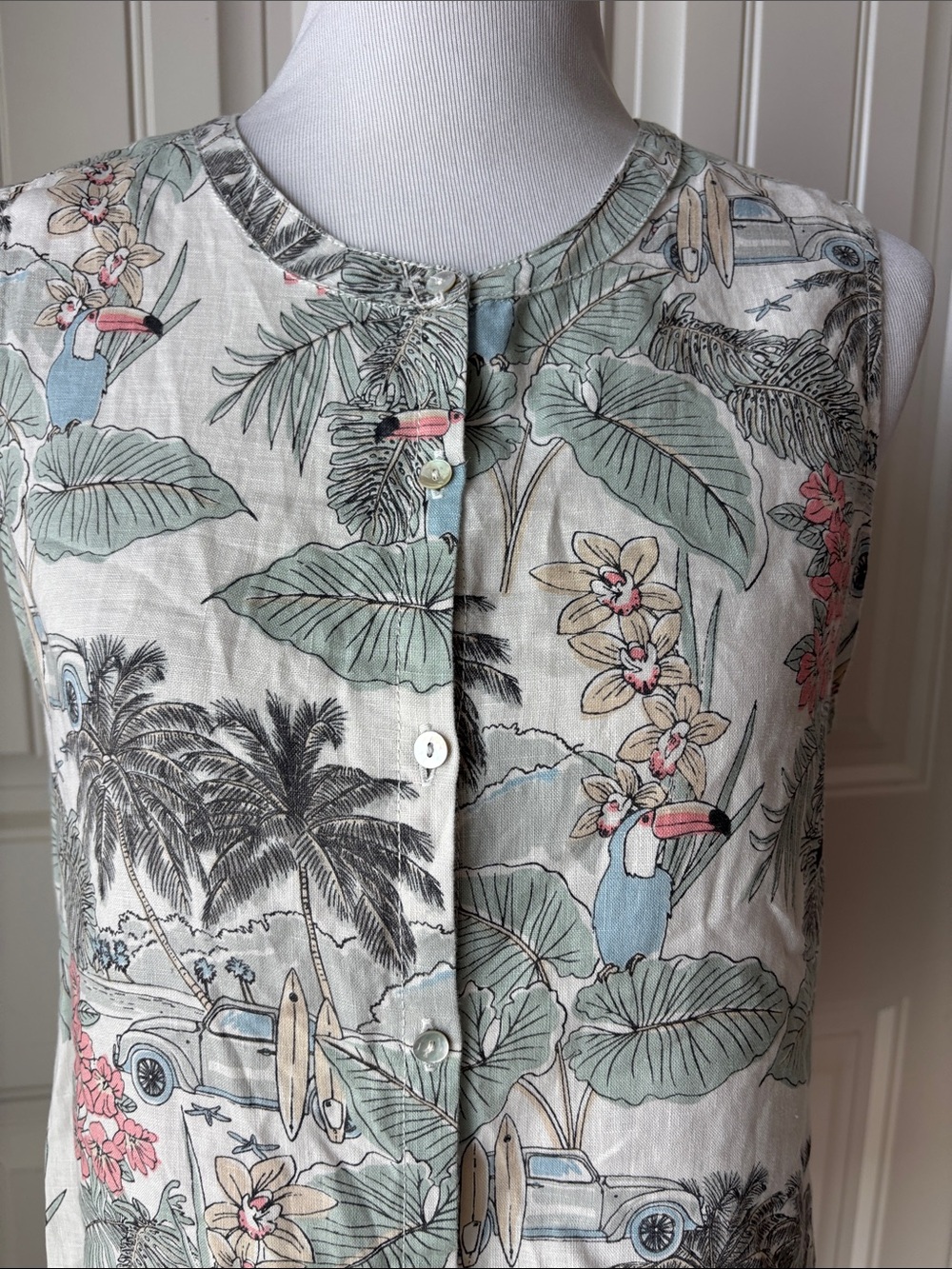 C&C California Light Aqua Floral 100% sleeveless Linen Blouse - Picture 7 of 7